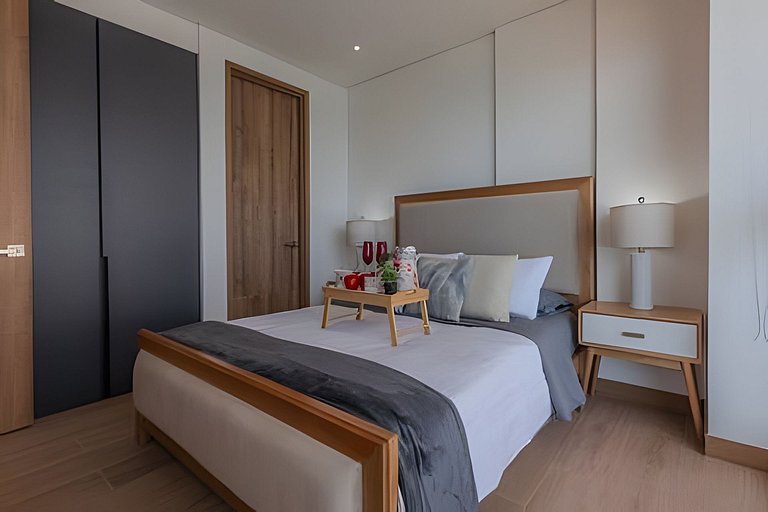 Oceanview 20th Fl/Rooftop Pool/Gym/Historic Center