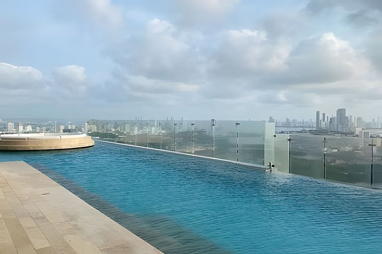 Oceanview 20th Fl/Rooftop Pool/Gym/Historic Center