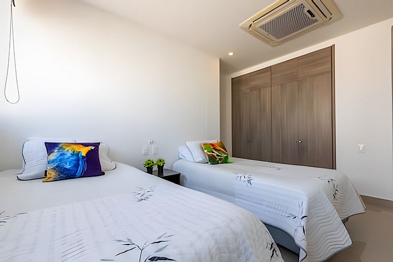 Sea View and Historic Center “Morros City” 2BR