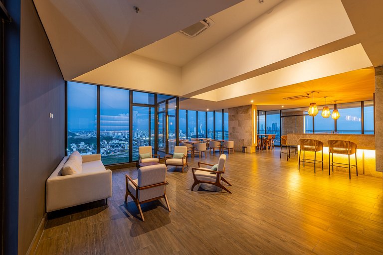 Oceanview 20th Fl/Rooftop Pool/Gym/Historic Center