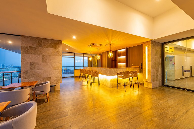 Oceanview 20th Fl/Rooftop Pool/Gym/Historic Center