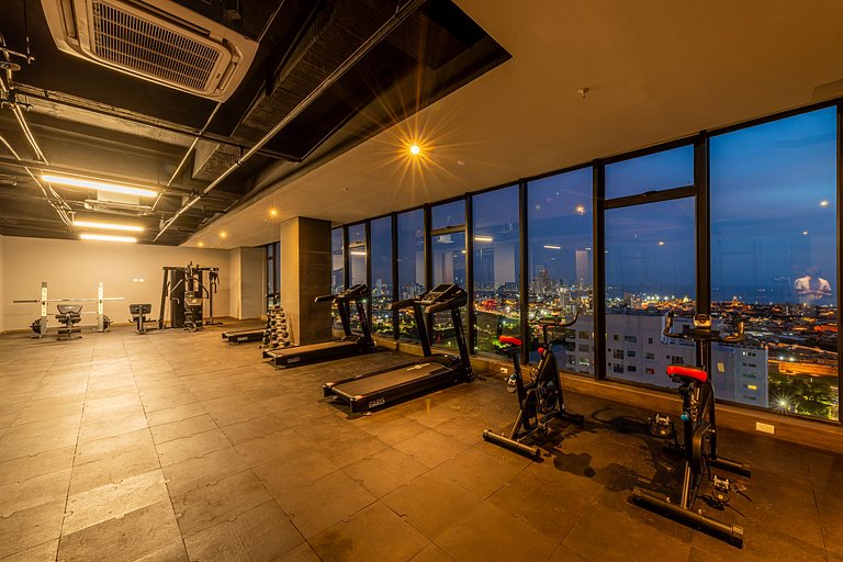 Oceanview 20th Fl/Rooftop Pool/Gym/Historic Center