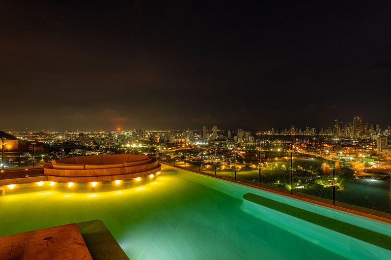 Oceanview 20th Fl/Rooftop Pool/Gym/Historic Center