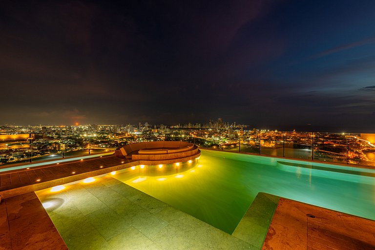 Oceanview 20th Fl/Rooftop Pool/Gym/Historic Center