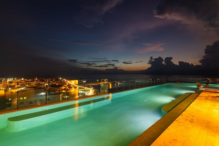 Oceanview 20th Fl/Rooftop Pool/Gym/Historic Center