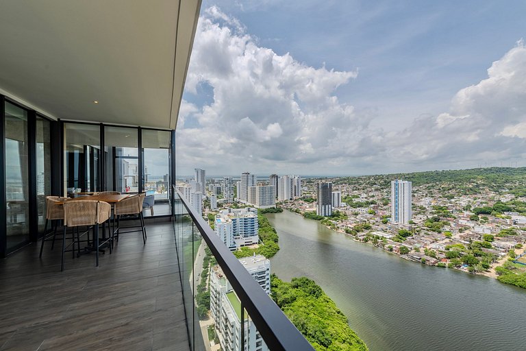 Oceanview 20th Fl/Rooftop Pool/Gym/Historic Center