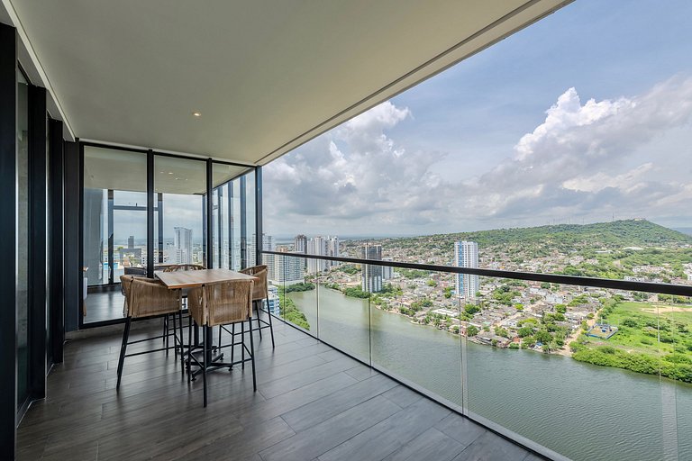 Oceanview 20th Fl/Rooftop Pool/Gym/Historic Center