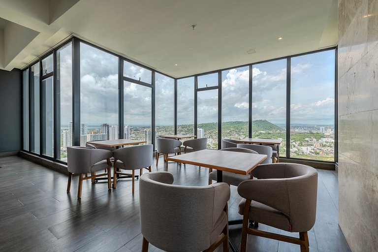 Oceanview 20th Fl/Rooftop Pool/Gym/Historic Center