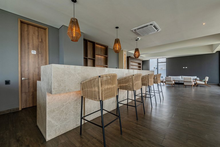 Oceanview 20th Fl/Rooftop Pool/Gym/Historic Center