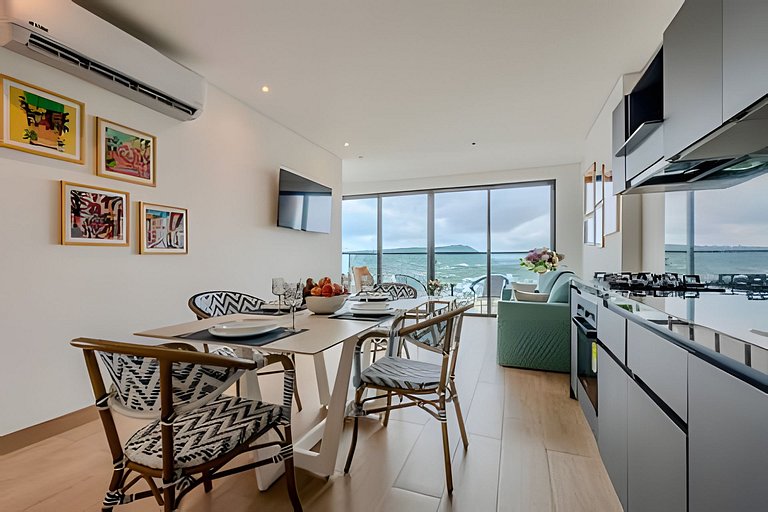 Modern 2BR Brand New/ Panoramic and Infinite Pool