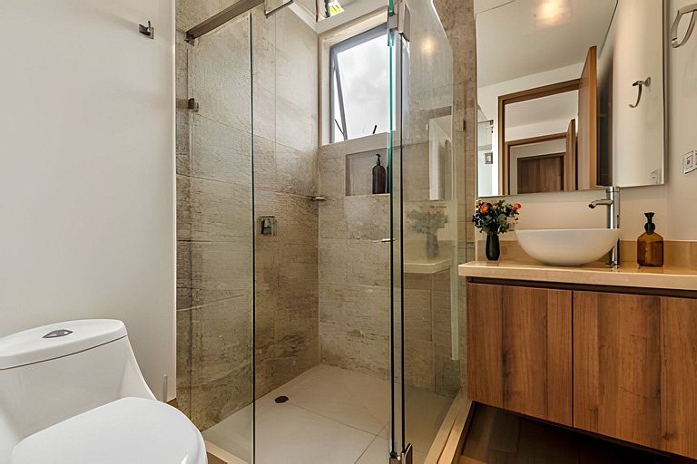 Modern 2BR Brand New/ Panoramic and Infinite Pool