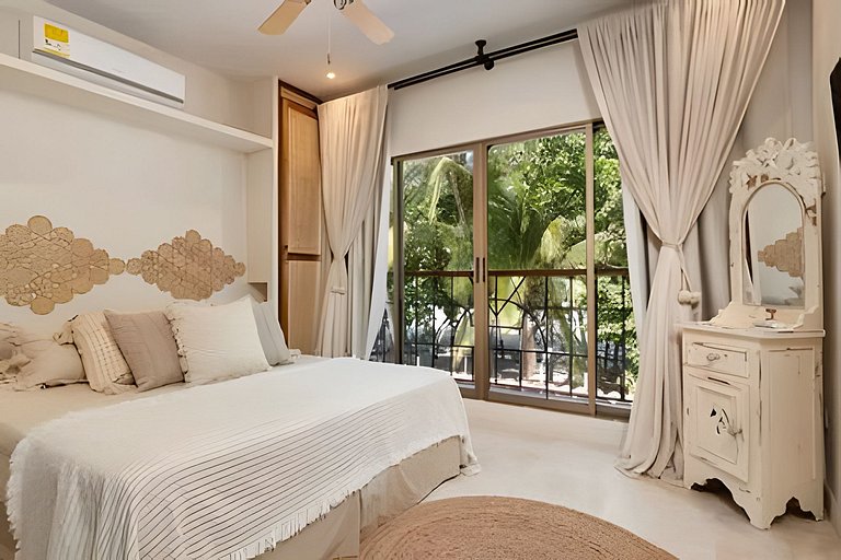 Modern Beachfront House | Cook & Daily Cleaning