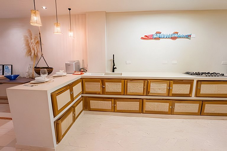 Modern Beachfront House | Cook & Daily Cleaning