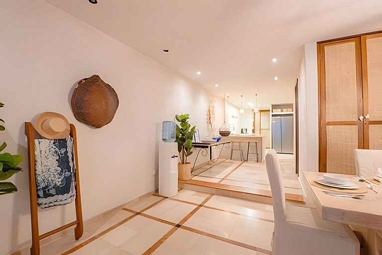 Modern Beachfront House | Cook & Daily Cleaning