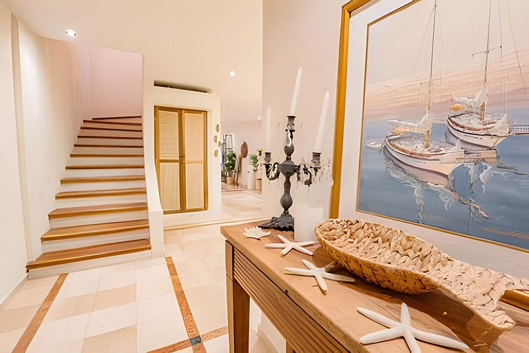 Modern Beachfront House | Cook & Daily Cleaning