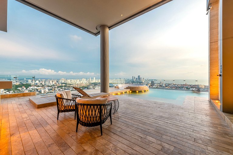 Oceanview 20th Fl/Rooftop Pool/Gym/Historic Center