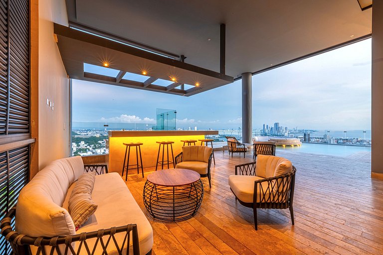 Oceanview 20th Fl/Rooftop Pool/Gym/Historic Center