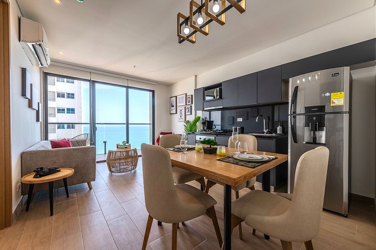 Lujoso y NUEVO con Vista al Mar y Centro Histórico