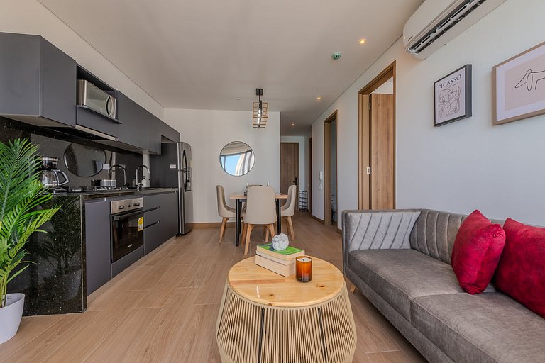 Luxurious and NEW, Ocean View and Historic Center