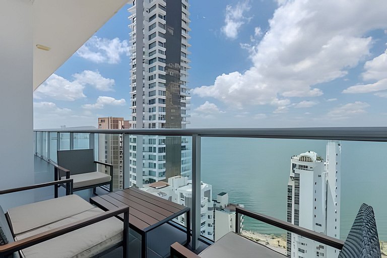 Exclusivo apartamento con vista a la bahía piso 22