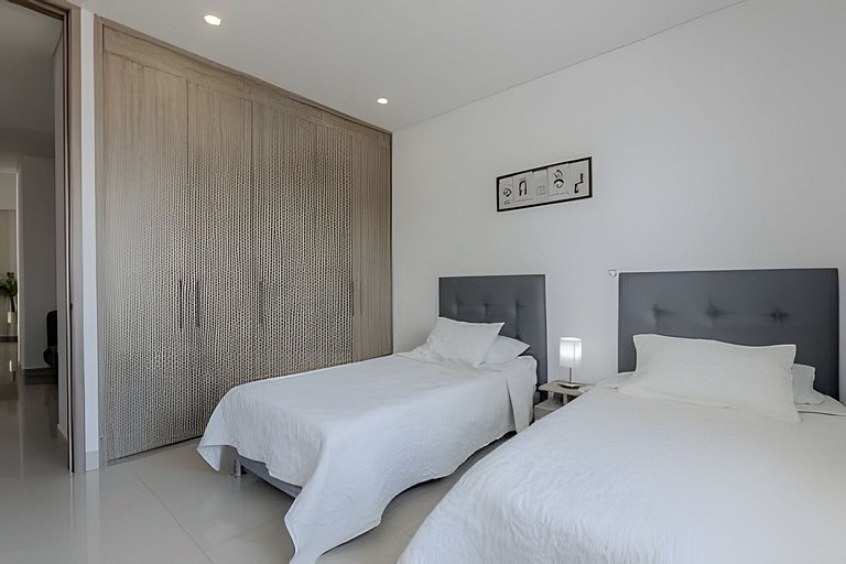 Exclusivo apartamento con vista a la bahía piso 22
