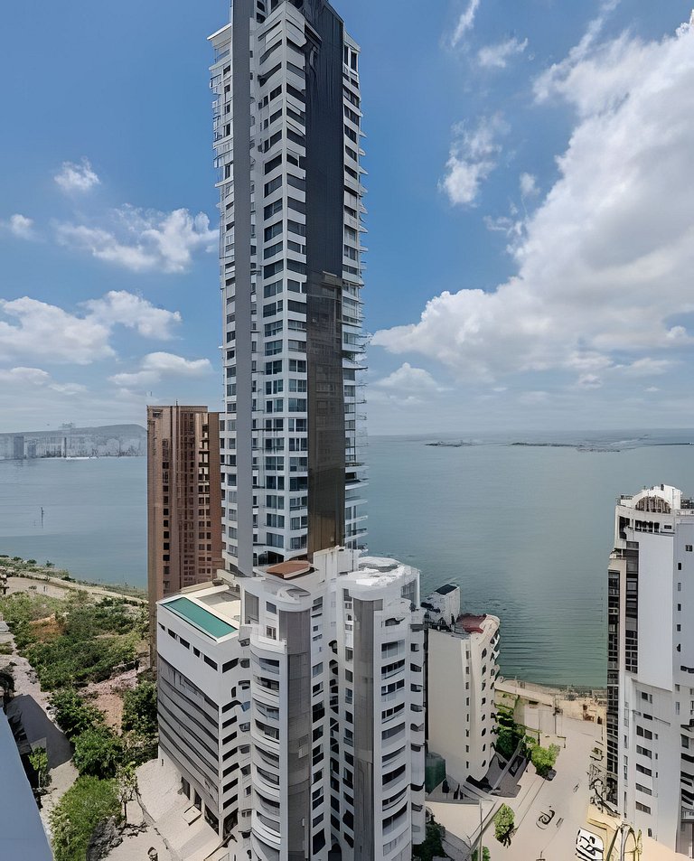 Exclusivo apartamento con vista a la bahía piso 22