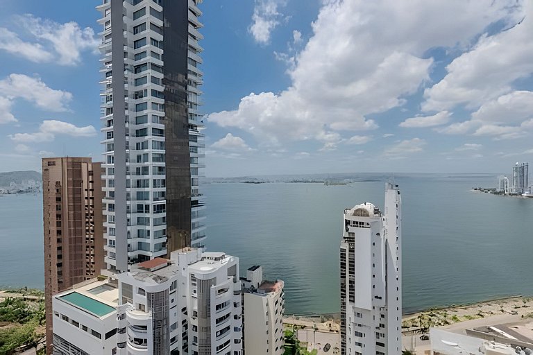 Exclusivo apartamento con vista a la bahía piso 22