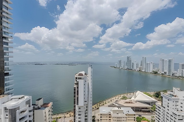 Exclusivo apartamento con vista a la bahía piso 22