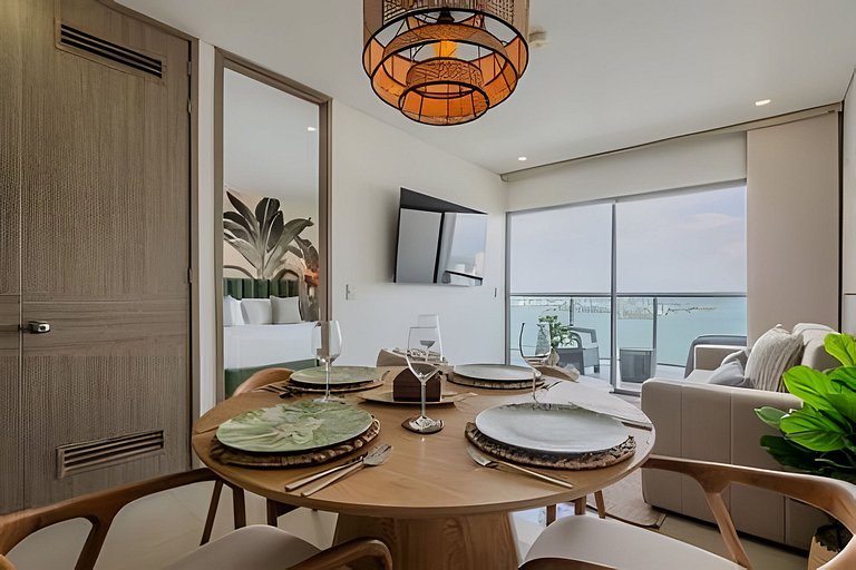 Stunning apartment with bay view 3207