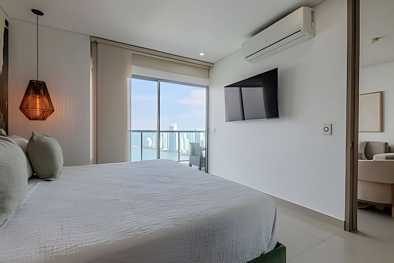Stunning apartment with bay view 3207