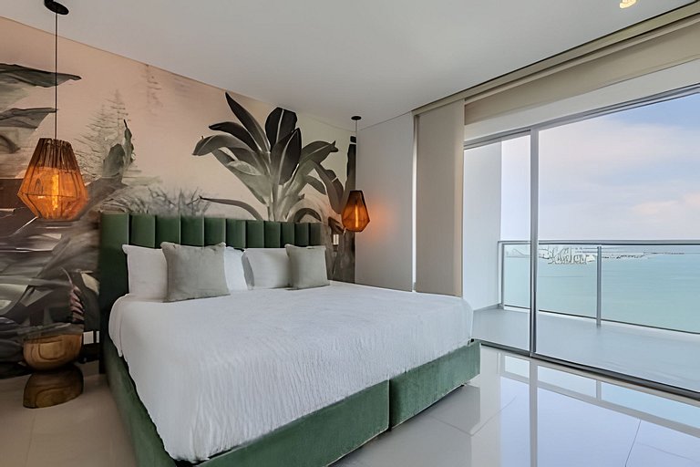 Stunning apartment with bay view 3207