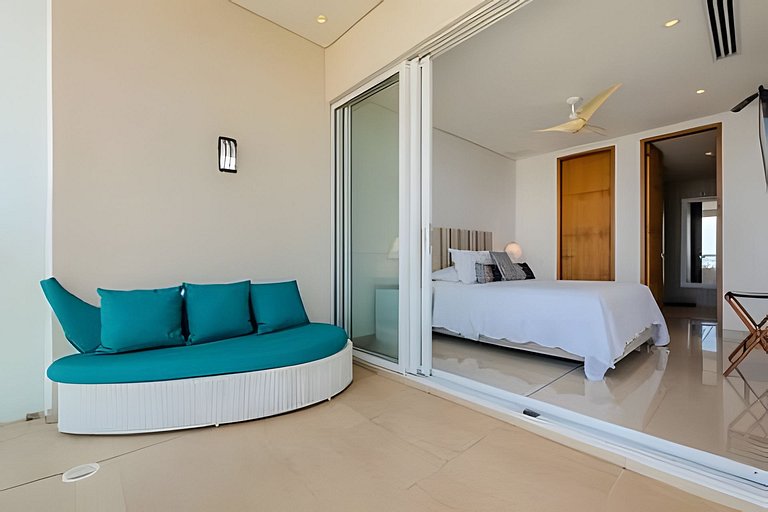 Luxury H2/ Piso 19/ Sea Bay View & Historic Center