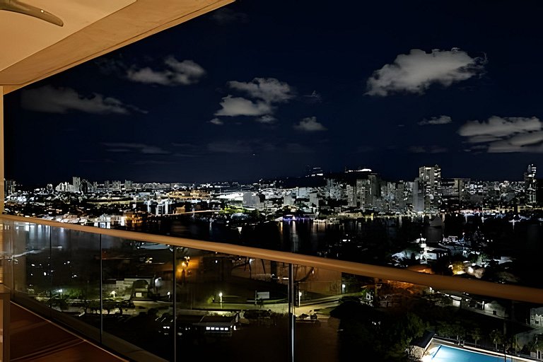 Luxury H2/ Piso 19/ Sea Bay View & Historic Center