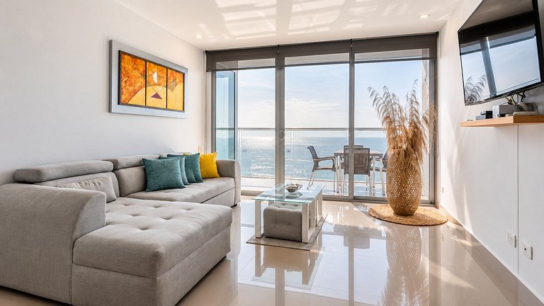 Sea View and Historic Center “Morros City” 2BR