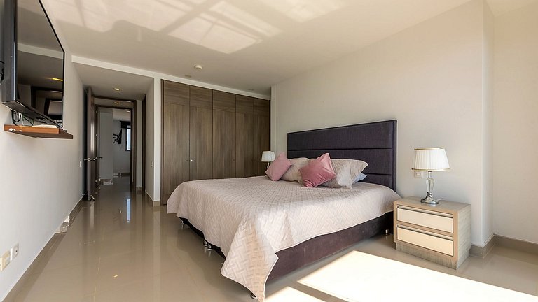 Sea View and Historic Center “Morros City” 2BR