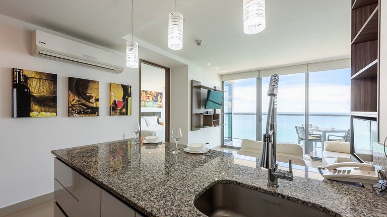 Exclusive Sea View “Morros City” 30th Fl