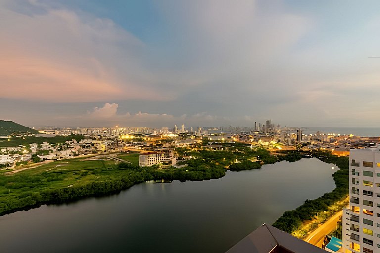 NEW Panoramic view, Infinite Pool/Historic Center